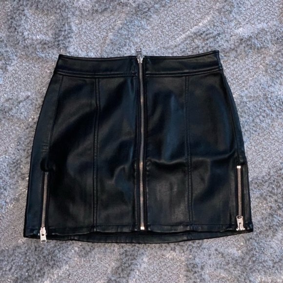 Express Black Vegan Leather High Waisted Skirt - Picture 6 of 11